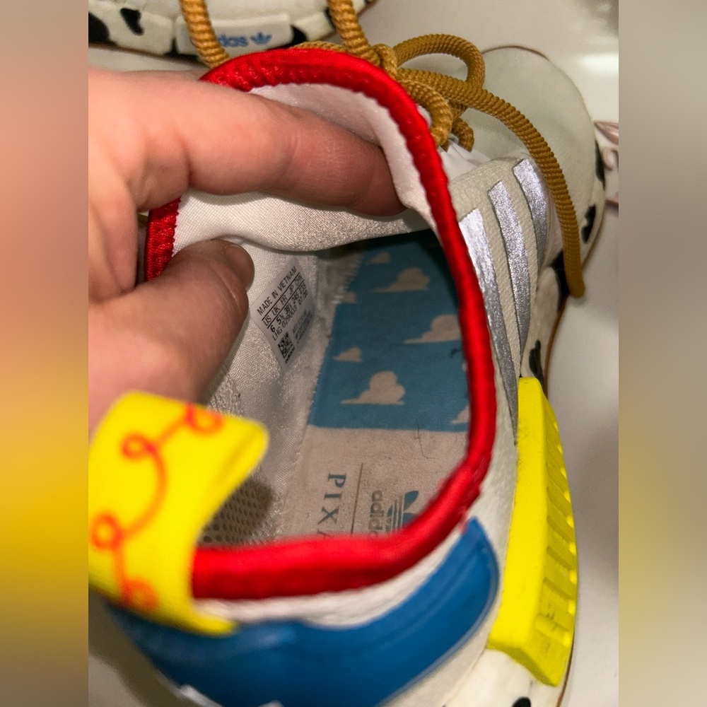 ADIDAS x TOY STORY The Originals NMD_R1 Disney Collab Toy Story White SZ: 6 - Picture 13 of 15